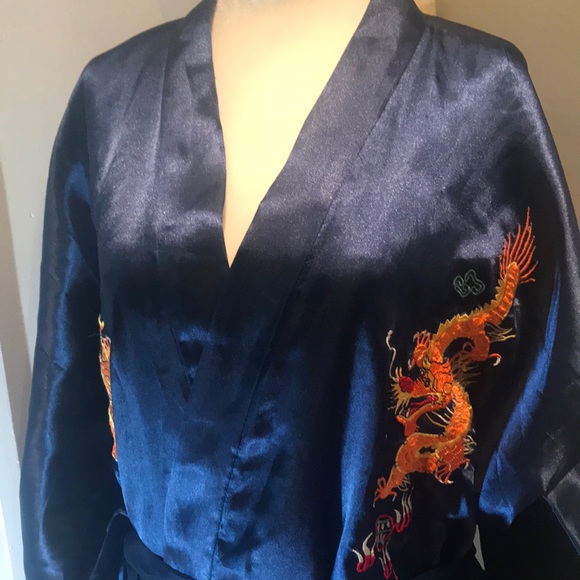“LAOGUDAI” Satin Embroidered Dragon Robe . - Picture 7 of 12